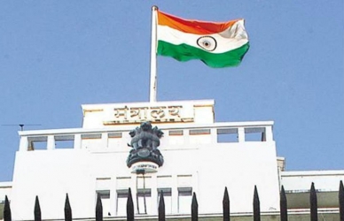 आता सरपंचही घेणार पद आणि गोपनीयतेची शपथ