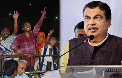 भाषणादरम्यान स्वतंत्र विदर्भाच्या घोषणा देणाऱ्यांना ठोकून काढा- गडकरी