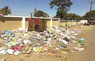 साताऱ्यात कचरा कुंड्या ओव्हर फ्लो