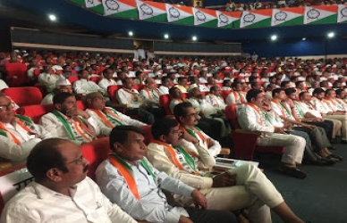 खासदार उदयनराजे समर्थकांनी व्हिडीओ कॉन्फरन्सला फिरवली पाठ