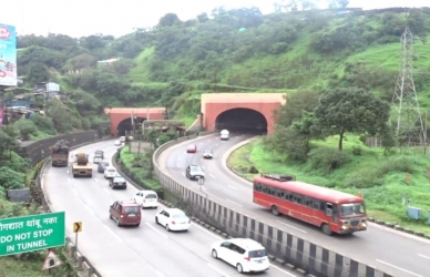 मुंबई-पुणे द्रुतगती मार्गावर 12 ते 20 मार्च दरम्यान मेगाब्लॉक