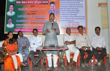 स्मार्ट सिटीच्या स्वप्नातून शहरवासियांची क्रूर चेष्टा - डॉ. येळगावकर 