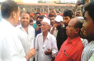 कचरा डेपोचा प्रश्न मार्गी न लागल्यास मतदानावर बहिष्कार टाकणार