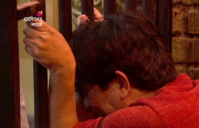 Bigg Boss Marathi 2 : मला बाहेर काढा – अभिजीत केळकर