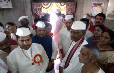 श्रीरंग बारणे, पार्थ पवार समोरासमोर; देहूत घेतले तुकोबांचे दर्शन