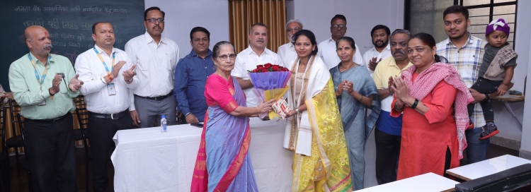 जनता बँकेच्या अभ्यासिकेतील दोन विद्यार्थ्यांचे सरळ सेवा परीक्षेत यश : विनोद कुलकर्णी