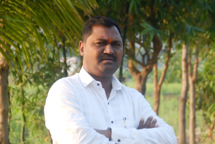 सामाजिक कार्यकर्ते सुशांत मोरे यांचे विविध मागण्यांसाठी जिल्हाधिकारी कार्यालयासमोर उपोषण