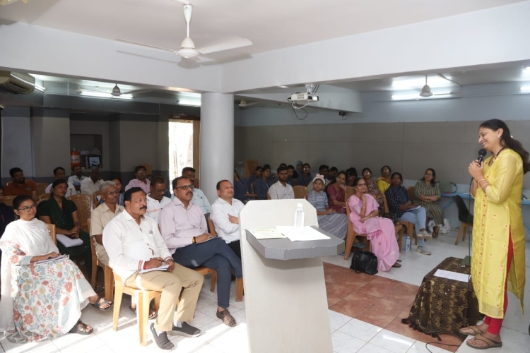 मराठी भाषा पंधरवड्यानिमित्त आयोजित सूत्रसंचालन कार्यशाळेस उत्स्फूर्त प्रतिसाद